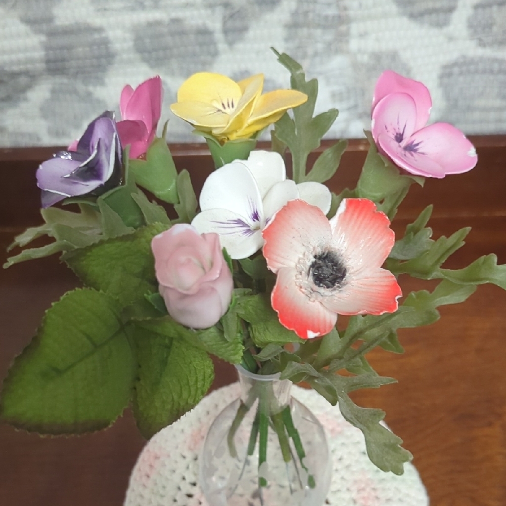 Vintage Dresden Style Porcelain Flower Bouquet — Germany, Circa 1950s - Picture 2 of 5